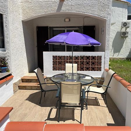 Appartement Situe A 100 M De La Plage Empuriabrava Exterior foto