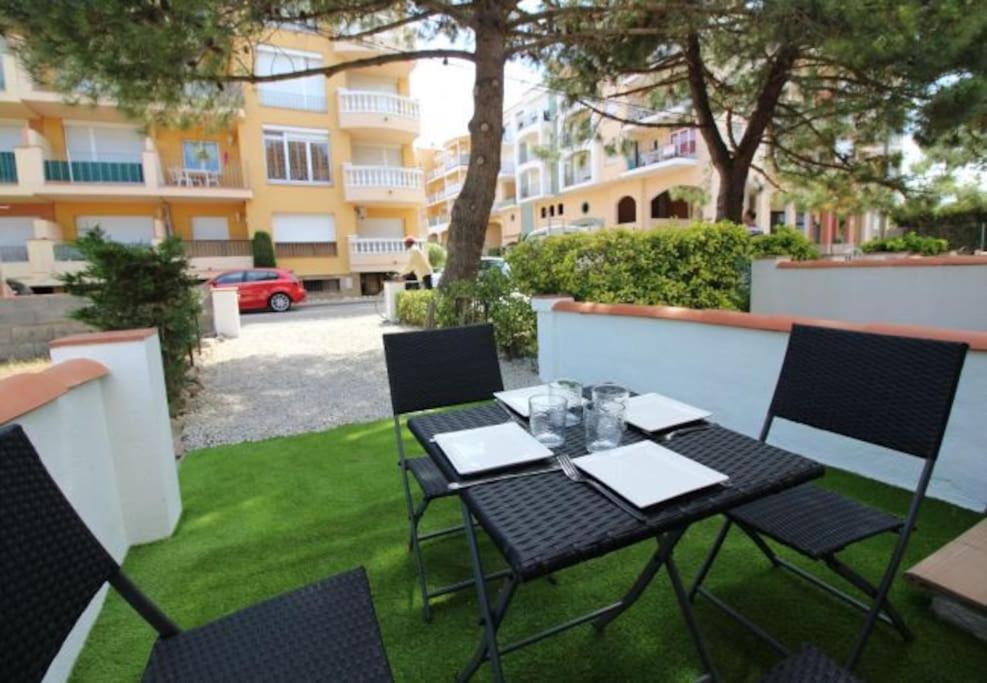 Appartement Situe A 100 M De La Plage Empuriabrava Exterior foto