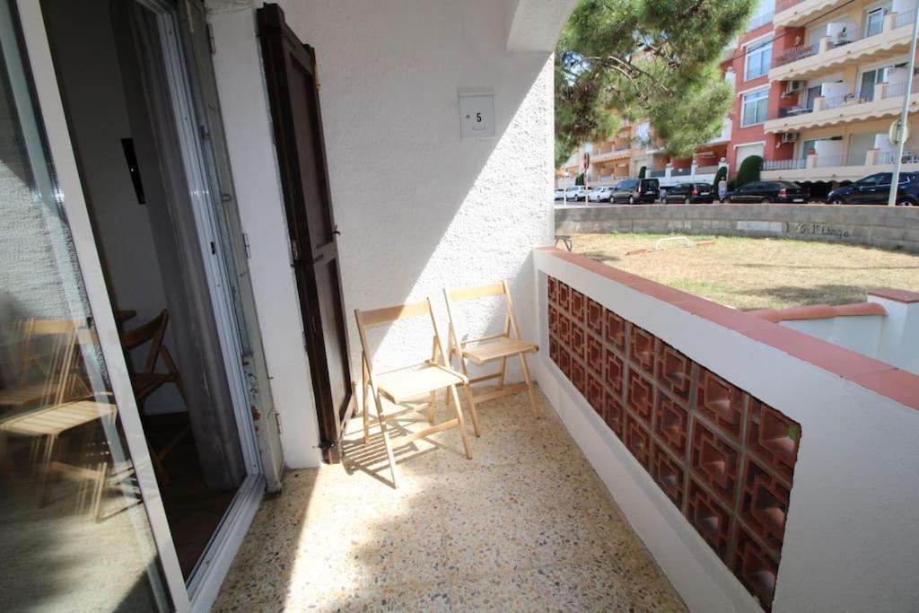 Appartement Situe A 100 M De La Plage Empuriabrava Exterior foto