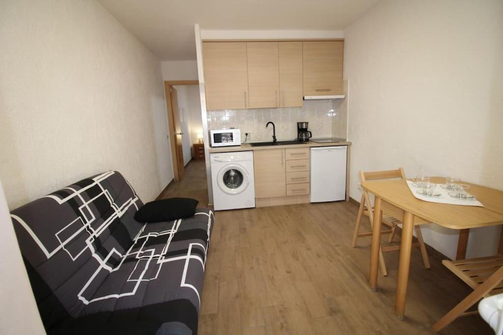 Appartement Situe A 100 M De La Plage Empuriabrava Exterior foto